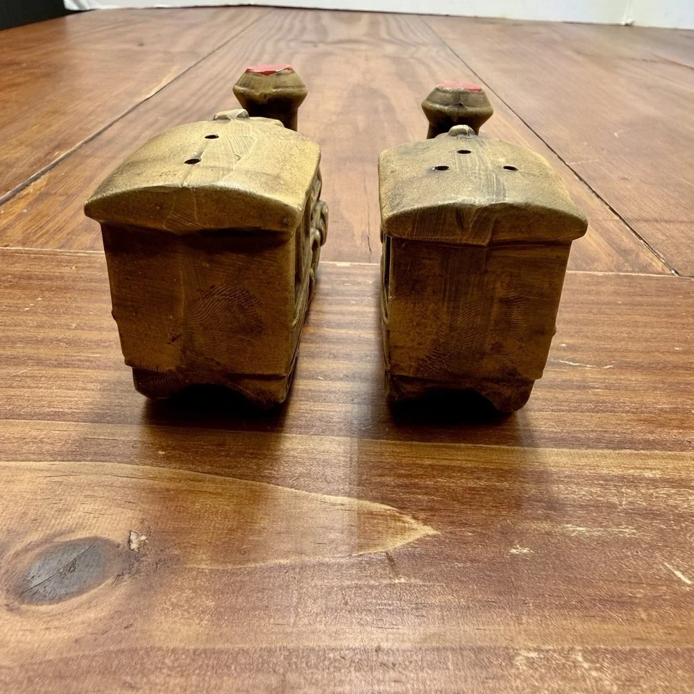 Vintage Mid-Century Locomotive Train S&P Shakers Made In Japan Jackson, Miss